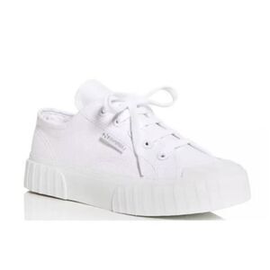 Superga Women's Classic Low Top Sneakers In White Sz 9
